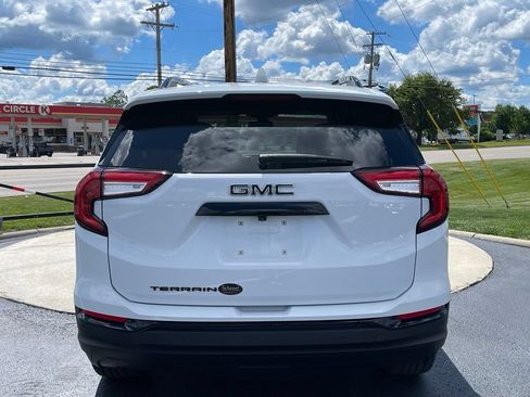 Used 2023 GMC Terrain SLT w/ Elevation Edition FWD image 6
