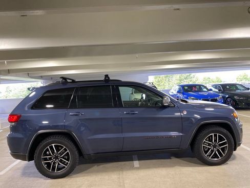 Used 2021 Jeep Grand Cherokee Trailhawk w/ Trailhawk Luxury Group AWD/4WD image 6