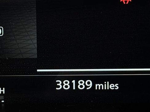 Used 2023 Nissan Rogue Platinum image 16