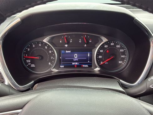 Used 2021 Chevrolet Equinox LT image 24