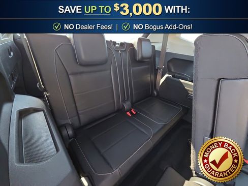 Used 2021 Volkswagen Tiguan SE w/ Panoramic Sunroof Package FWD image 23