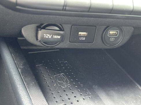 Used 2022 Hyundai Elantra Limited w/ Cargo Package FWD image 37