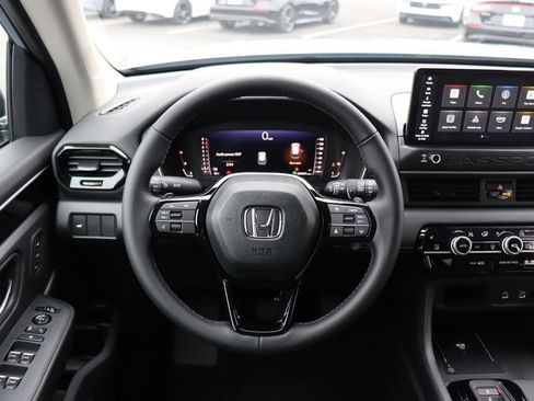 Used 2026 Honda Passport RTL image 19