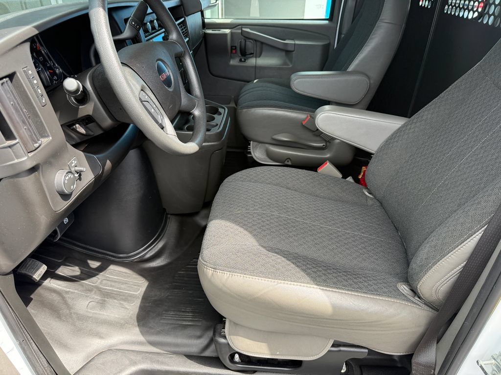 Used 2025 GMC Savana 2500 w/ Driver Convenience Package RWD image 24