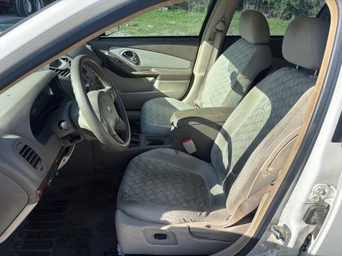 Used 2005 Chevrolet Malibu LS w/ Preferred Equipment Group image 13