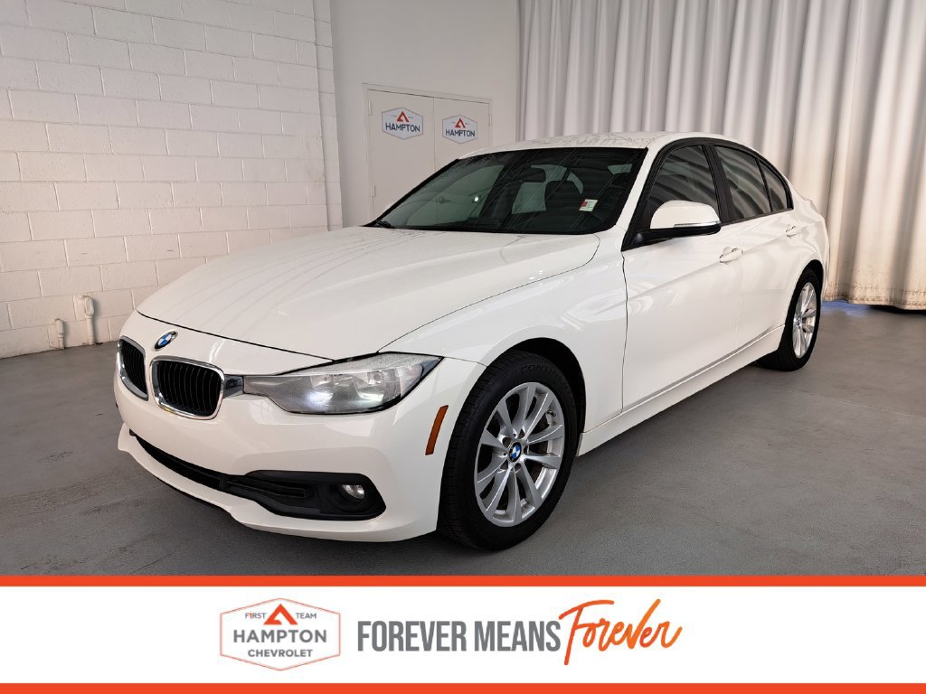 Used 2016 BMW 320i Sedan RWD image 1