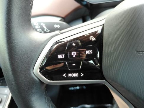 Used 2023 Volkswagen ID.4 Pro RWD image 36