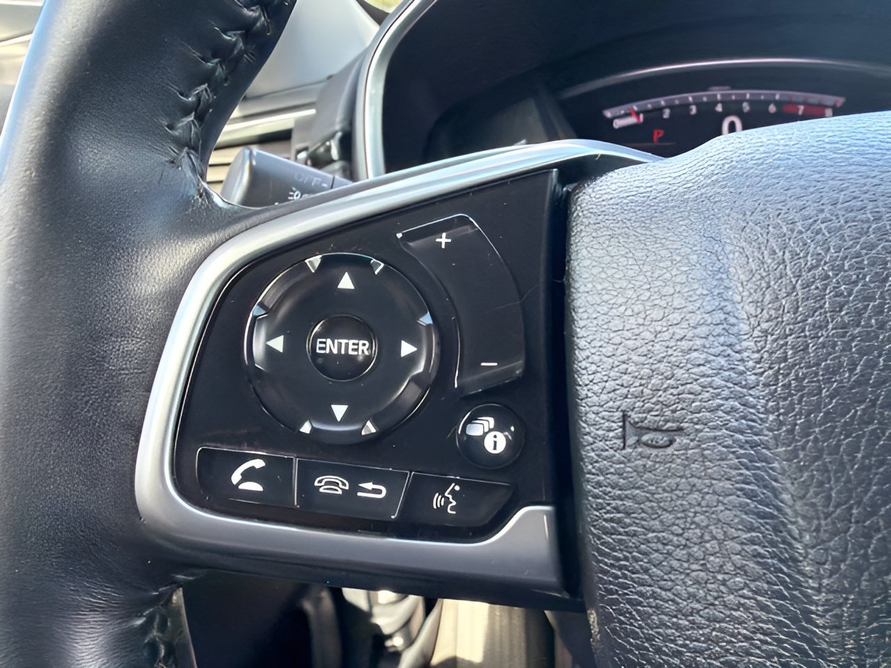 Used 2020 Honda CR-V Touring image 21