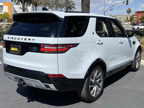 Used 2020 Land Rover Discovery Landmark image 23