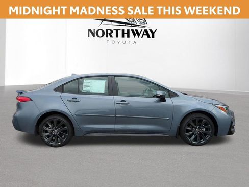 New 2026 Toyota Corolla SE image 3