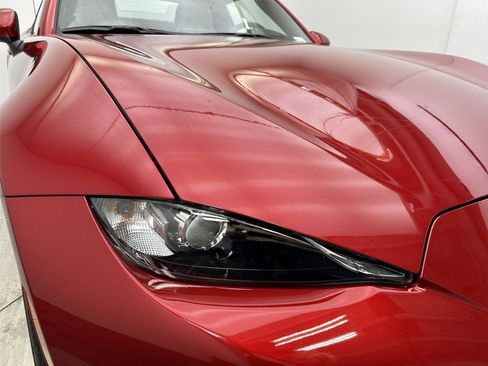 Used 2017 MAZDA MX-5 Miata RF Grand Touring image 18