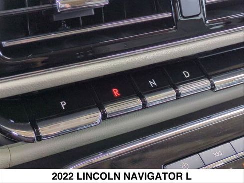 Certified 2022 Lincoln Navigator L Reserve image 21