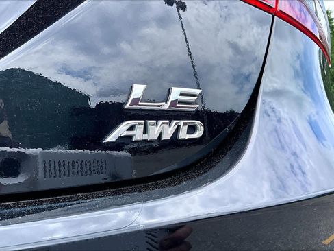 Used 2023 Toyota Camry LE AWD/4WD image 10