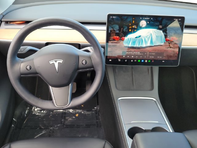 Used 2023 Tesla Model Y Long Range AWD/4WD image 12
