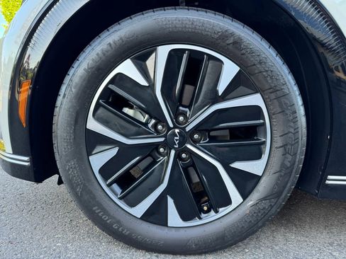 Used 2022 Kia EV6 Wind AWD/4WD image 19