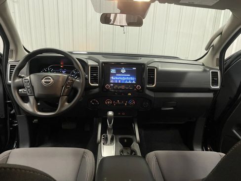 Used 2023 Nissan Frontier SV AWD/4WD image 25