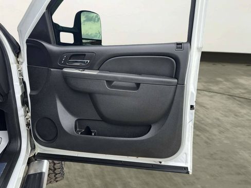 Used 2013 Chevrolet Silverado 3500 LTZ w/ LTZ Plus Package AWD/4WD image 21