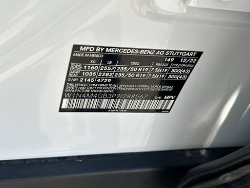 Certified 2023 Mercedes-Benz GLB 250 image 35
