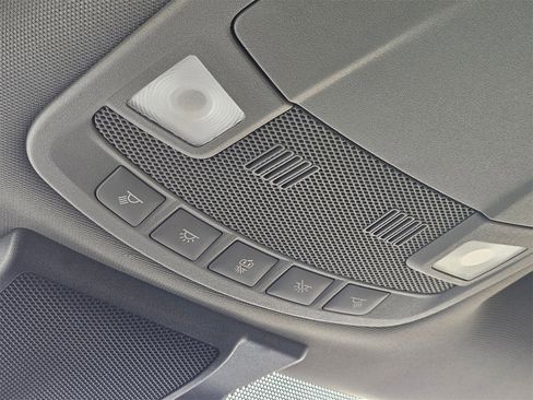 Certified 2019 Ford F150 XLT w/ Equipment Group 302A Luxury image 24