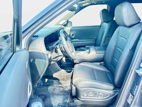 Used 2026 Hyundai Palisade Calligraphy FWD image 11
