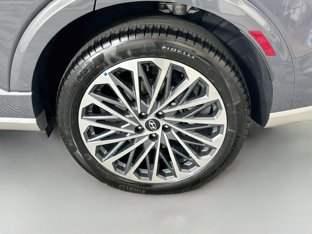 New 2027 Hyundai Palisade Calligraphy FWD image 23