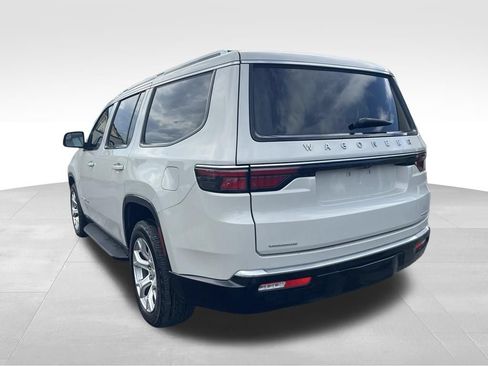 Used 2022 Jeep Wagoneer Series II AWD/4WD image 18