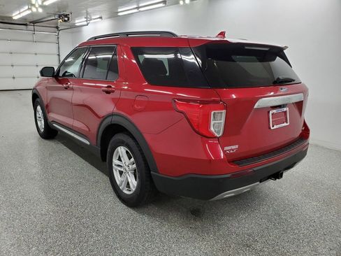 Used 2020 Ford Explorer XLT w/ Equipment Group 202A image 6