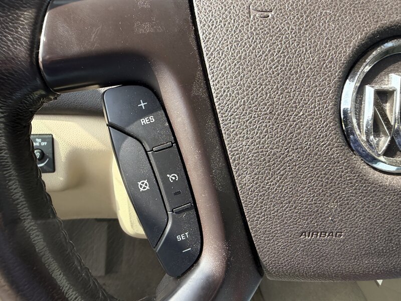 Used 2012 Buick Enclave Leather AWD/4WD image 23