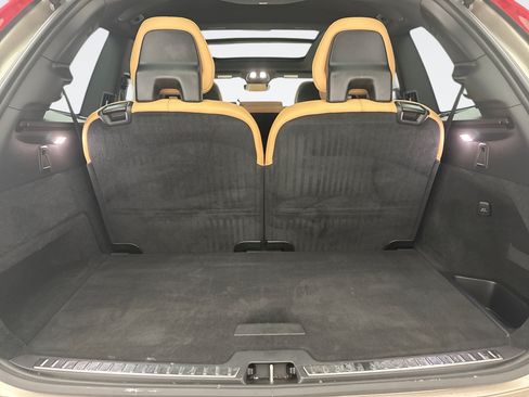 Used 2024 Volvo XC90 T8 Ultimate w/ Protection Package AWD/4WD image 24