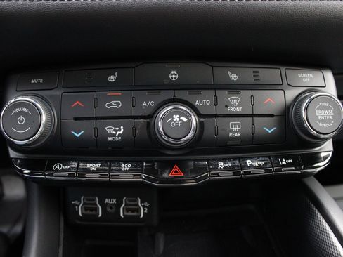 Used 2022 Dodge Durango GT AWD/4WD image 42