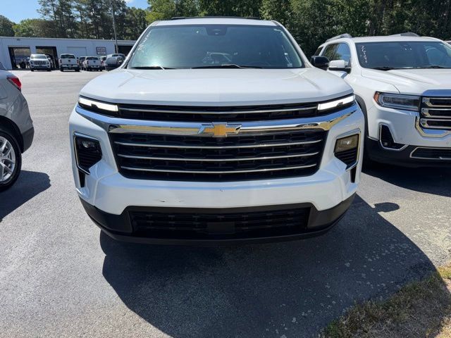 Certified 2024 Chevrolet Traverse LT FWD image 2