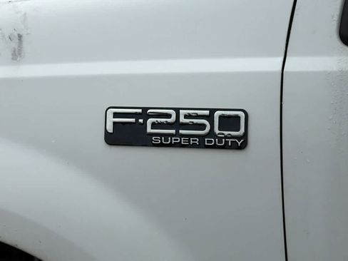 Used 2003 Ford F250 XLT image 10