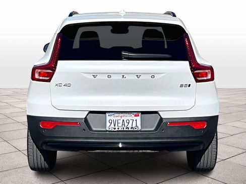 Used 2026 Volvo XC40 B5 Plus w/ Protection Package Premier AWD/4WD image 7