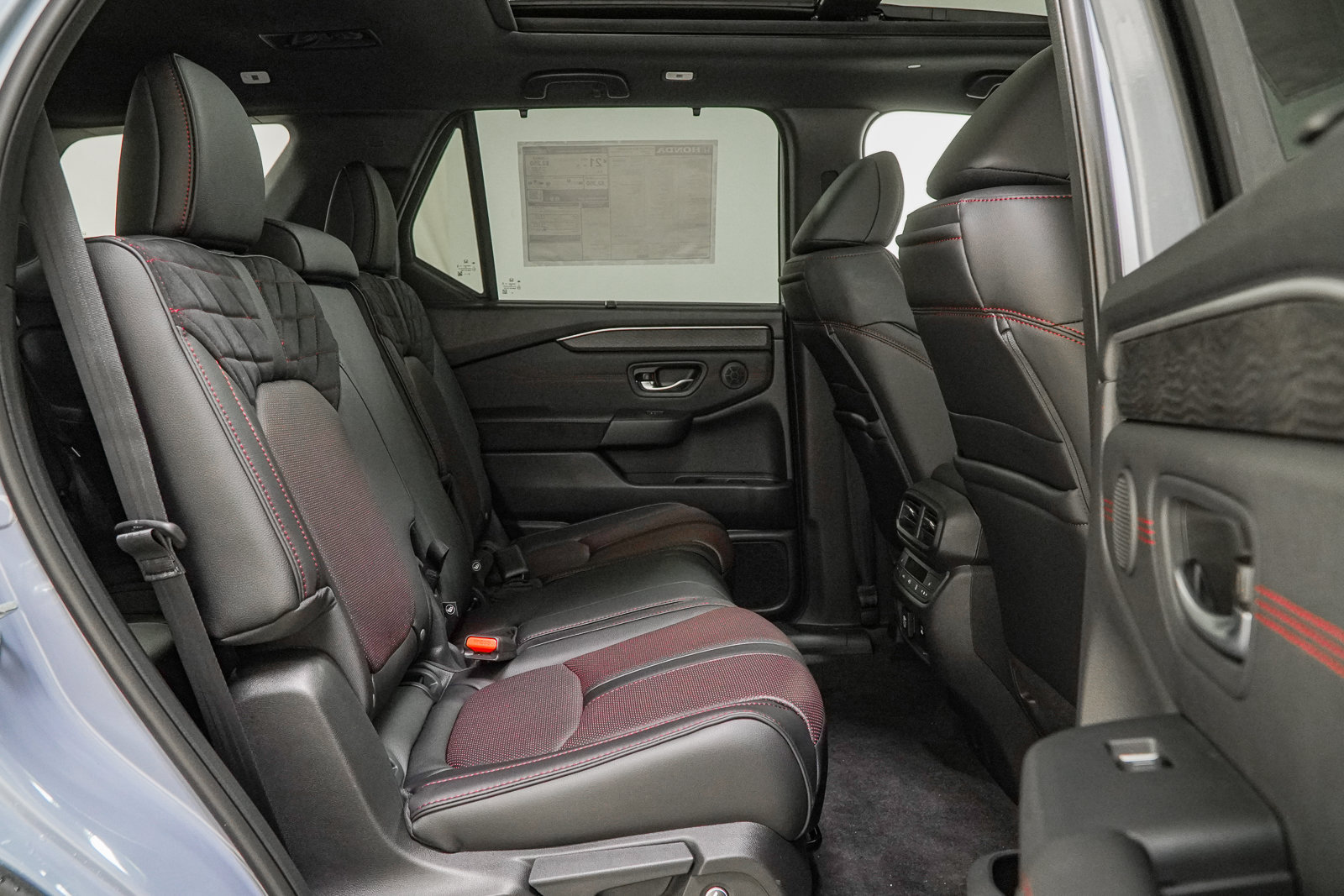 New 2026 Honda Pilot Black Edition image 40