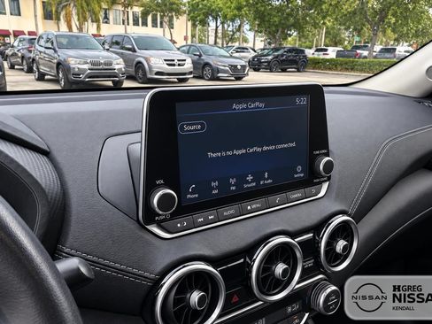 Used 2021 Nissan Sentra SV FWD image 9