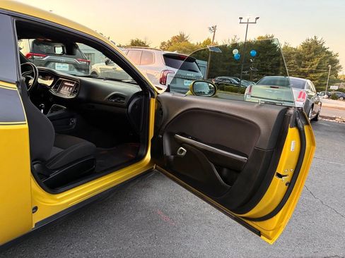 Used 2021 Dodge Challenger R/T Scat Pack w/ T/A Package RWD image 24