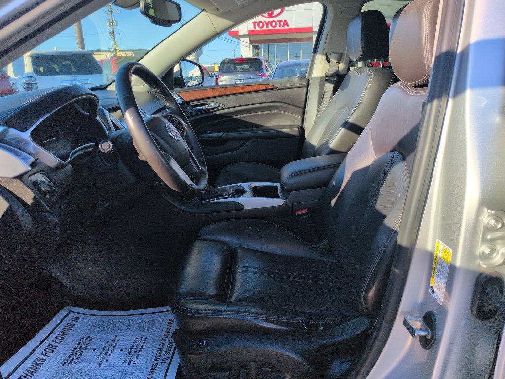 Used 2015 Cadillac SRX Luxury AWD/4WD image 10