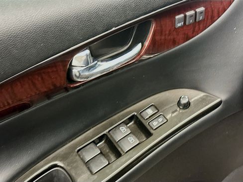 Used 2011 INFINITI EX35 Journey w/ Premium Pkg image 15