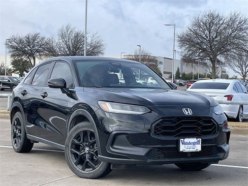 Used 2023 Honda HR-V Sport image 2