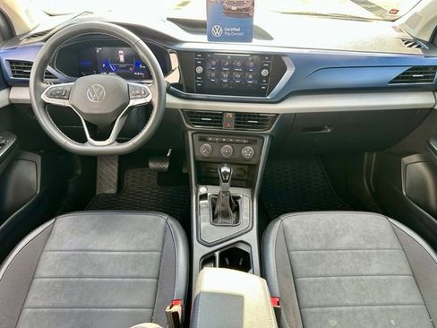 Certified 2022 Volkswagen Taos SE FWD image 16