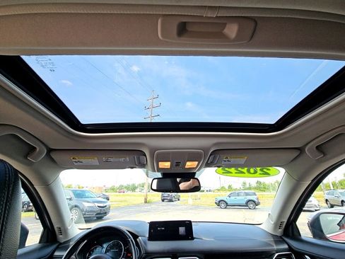 Used 2022 MAZDA CX-5 AWD 2.5 S w/ Premium Package image 13