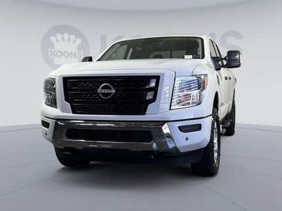 Used 2024 Nissan Titan SV w/ SV Convenience Package