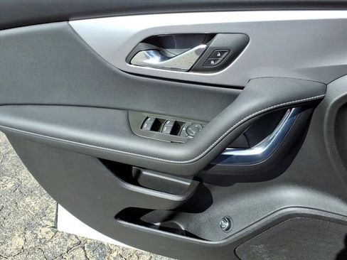 Used 2024 Chevrolet Blazer LT w/ Convenience Package image 16