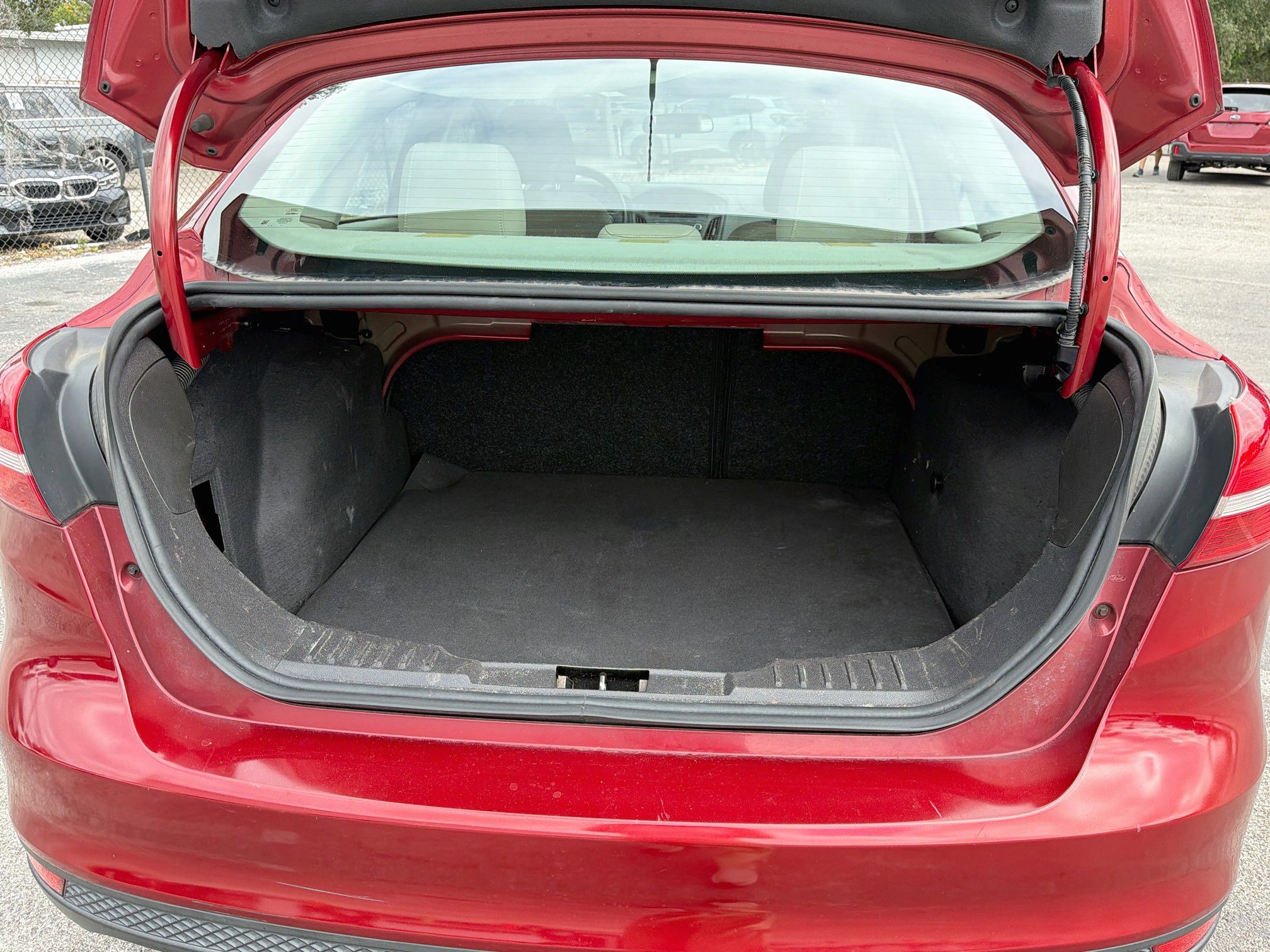 Used 2016 Ford Focus SE FWD image 10