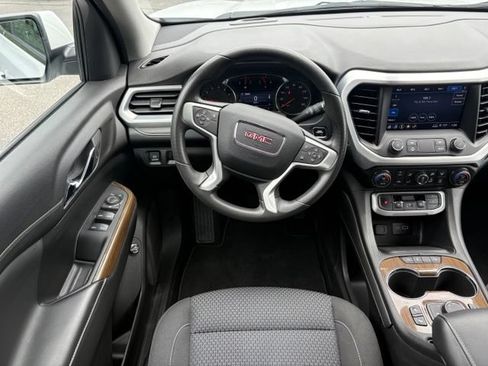 Used 2023 GMC Acadia SLE w/ Driver Convenience Package FWD image 23