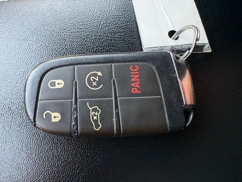 Used 2021 Jeep Compass Latitude AWD/4WD image 43
