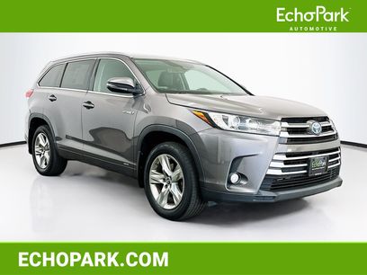 Used 2017 Toyota Highlander Limited w/ Carpet Mat Package