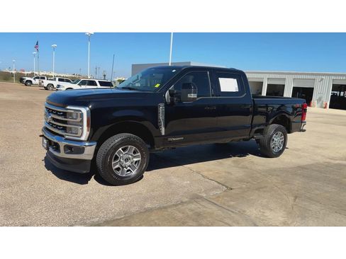 Used 2024 Ford F250 Lariat image 4
