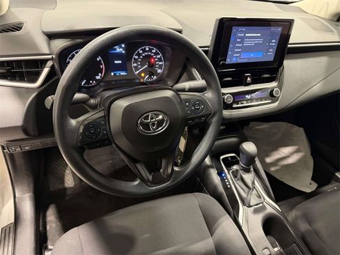 Used 2024 Toyota Corolla LE image 10
