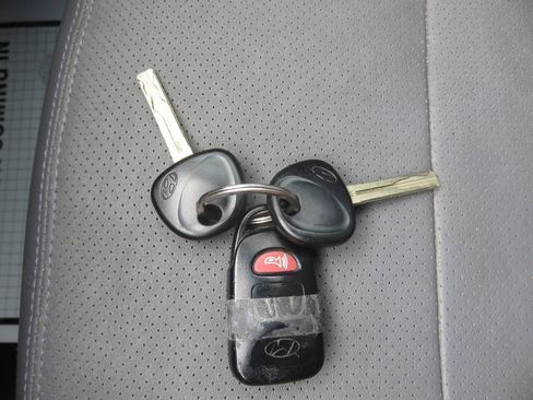 Used 2011 Hyundai Sonata GLS w/ Popular Equipment Pkg 2 FWD image 34